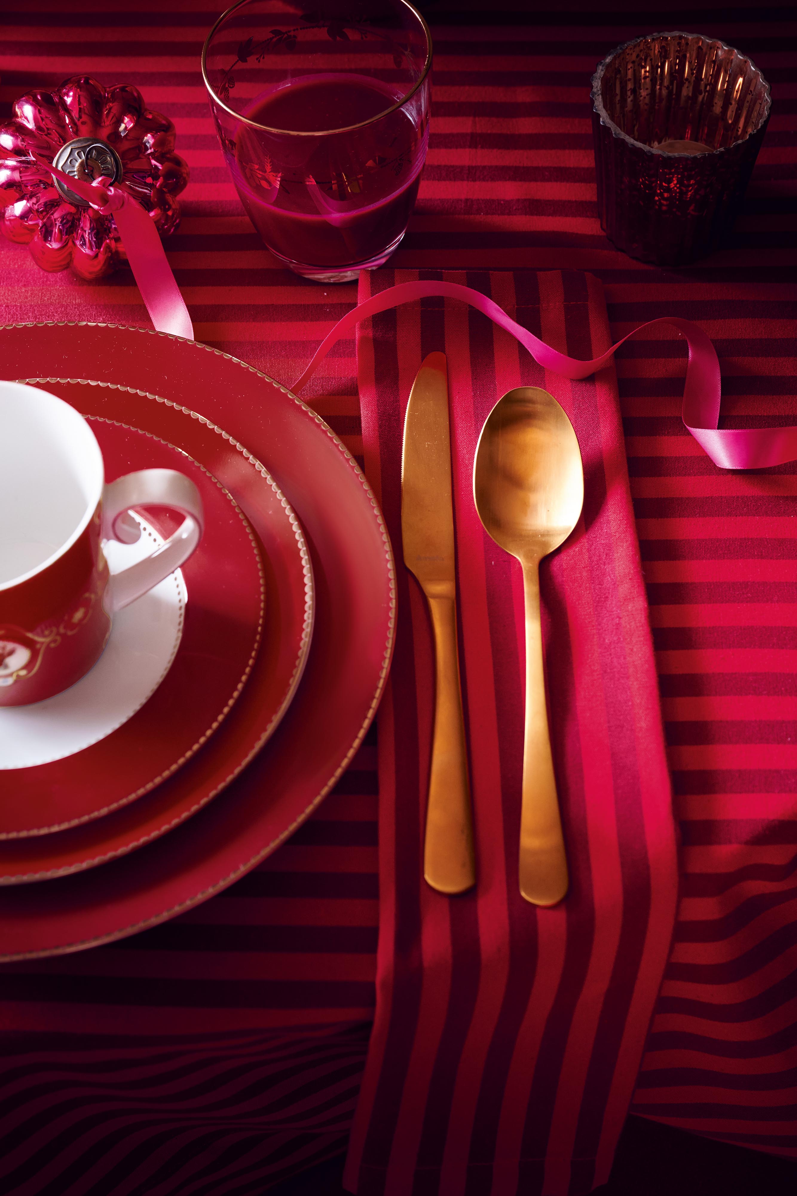 Pip Studio Love Birds FW2025 Tableware Dark Red 07